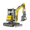 Video de Mini excavadora compacta EZ28 con giro Zero Tail, ideal para trabajos en espacios reducidos y pendientes, equipada con sistema de excavación vertical VDS.