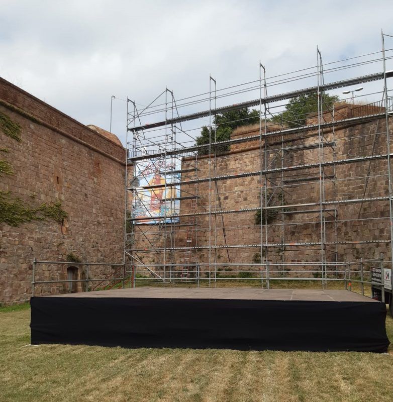 Alquiler escenarios y estructuras para eventos