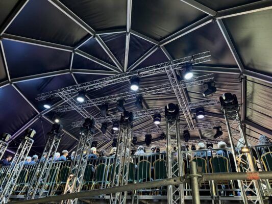 montaje escenario classicand